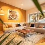 Superbe Maison D'architecte Entierement Climatisee Avec Piscine Et Professionnel Villa Talence