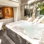 Superbe Maison D'architecte Entierement Climatisee Avec Piscine Et Professionnel Villa *