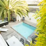 Superbe Maison D'architecte Entierement Climatisee Avec Piscine Et Professionnel Villa *