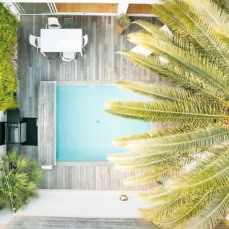 Superbe Maison D'architecte Entièrement Climatisée Avec Piscine Et Professionnel