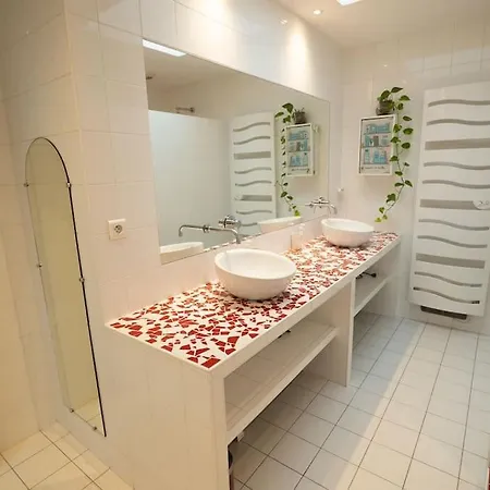 Superbe Maison D'architecte Entierement Climatisee Avec Piscine Et Professionnel *