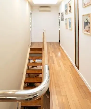 Superbe Maison D'architecte Entierement Climatisee Avec Piscine Et Professionnel